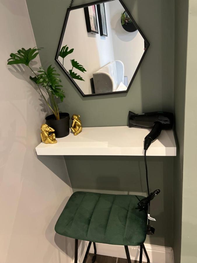 Peaceful & Stylish Brighton Studio Apartment 외부 사진