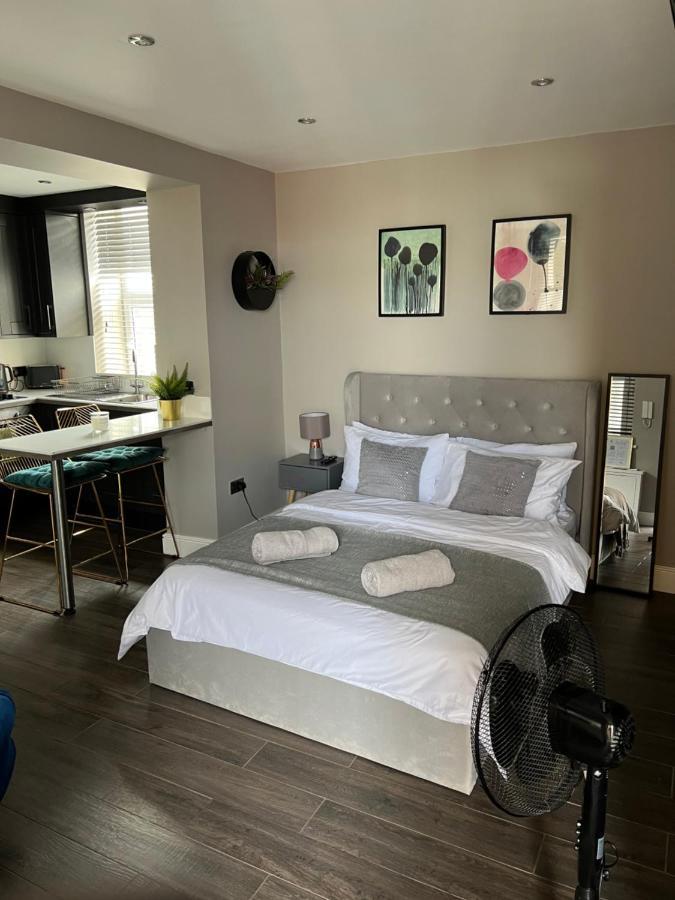 Peaceful & Stylish Brighton Studio Apartment 외부 사진